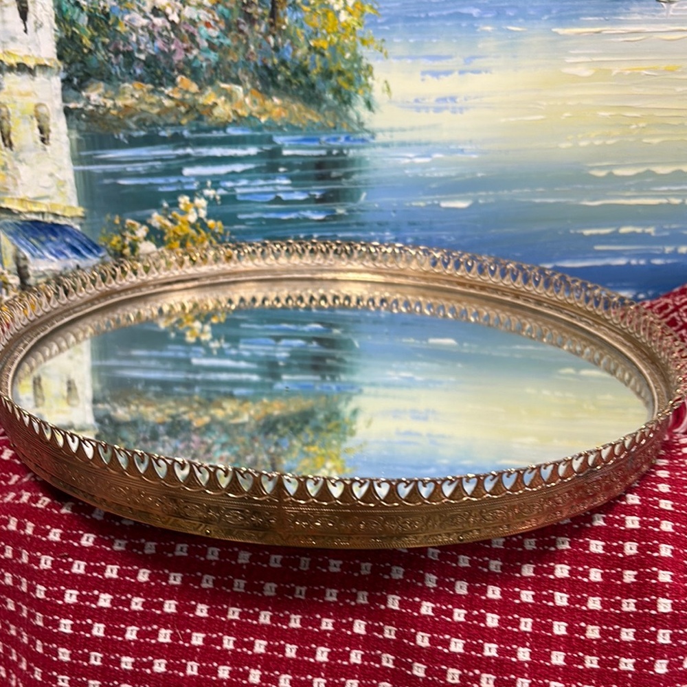Vintage vanity mirror makeup tray